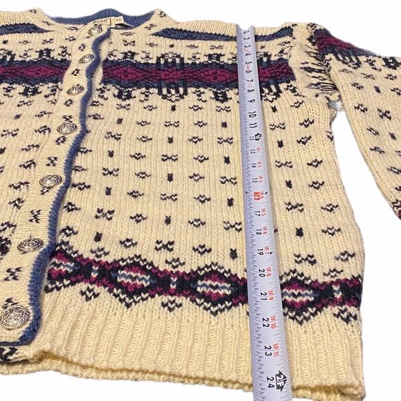 L.L. Bean Freeport, Maine 85% Wool/15% Nylon Blend Sweater Cardigan Sz M - Picture 2 of 6